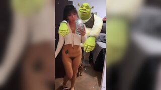 Andyytok Shows Her Nude Ass Using Snap Filters Video