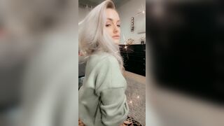 MFCCamModel Shaking Thick Ass And Playing It Wearing Stockings Onlyfans Video