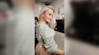 MFCCamModel Shaking Thick Ass And Playing It Wearing Stockings Onlyfans Video