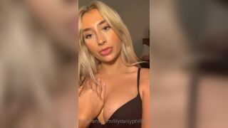 Lilydaisyphillips Horny Blondie Spitting On Big Tits OnlyFans Video