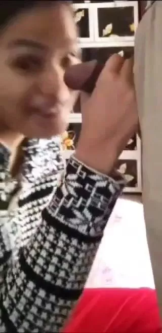 Bangladesh Xxx Smoking Video - Tasnim Ayesha Bangladeshi Girl Giving Blowjob To Friend Viral 2023 Video  Leaked - ViralPornhub.com