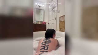 Essaere Twerking Busty Ass And Playing Tits In The Bathtub Leaked Onlyfans Video