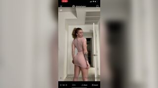 KarlyeTaylor Shows her Bubble Butt and Shaking it on Cam Onlyfans Video