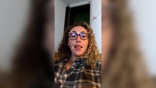 KarlyeTaylor Showing her Tongue Skill in Live Onlyfans Video