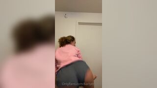 KarlyeTaylor Shaking her Ass While Doing Hot Tiktok Dance Onlyfans Video