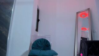 Hotfallingdevil Fucking Her Toyed Pussy With a Big Dildo While Exposing On Cam Video