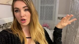 Stepanka Showing Her Curvy Boobs and Squeezes Them on Cam Video