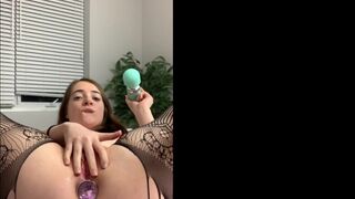 Redheadwinter Having Strong Orgasm While Vibrating Juicy Cunt Till Cum Onlyfans Video