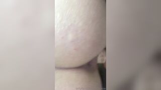 Ellalxox Riding A Dildo In Her Creamy Pussy While Rubbing Clit Till Orgasm Onlyfans Video