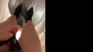 Redheadwinter Getting Vibrated by Remote Control at Public Restaurant Onlyfans Video