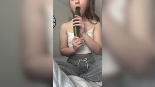 Ellalxox Sucking Huge Cucumber And Puts It Inside Shaved Pussy Till Orgasm Onlyfans Video