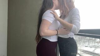 Redheadwinter Sucking And Playing With Tits While Kissing Lesbian OnlyFans Video