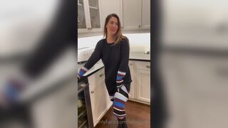Eva Lovia Nude Kitchen Blowjob OnlyFans Video Leaked