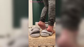 Lehlani Showing Off Her Stinky Feets on Cam Onlyfans Video