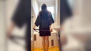 Anja Diergarten Nude Bath Strip OnlyFans Video Leaked