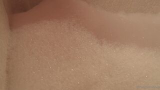 Meg Turney Nude Bath Time Onlyfans Set Leaked