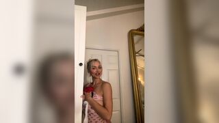 Lindsey Pelas Teasing Juicy Tits And Big Booty While Seethrough Try On Haul Video