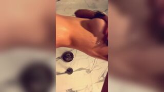 Hot Bella Thorne Nude shower video leaked