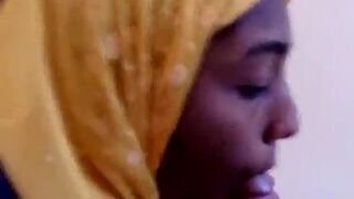 Pakistani girl wearing hijab got cock sucked
 Indian Video