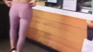 She flashed her ass while waiting for her smoothie