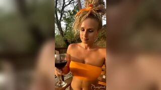 Blonde Hoe Gets Pussy Exposed While Cooking and Eating Without Panties Live Stream Video