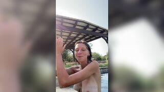 Hopelesssofrantic Talking to Her Fans While Topless Naked in Pool Onlyfans Video