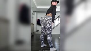 Christy Mack Twerking And Teasing Big Booty While Stripping Onlyfans Video