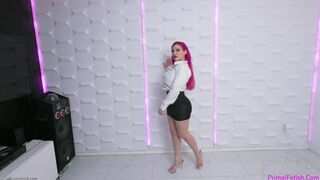 Lilylou Pink Hair Stripper Sucking Thick Cock and Twerking on It till Gets Covered by Cum Video