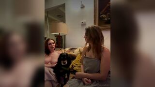 Taylorsdairy having a Sexy bath with lesbian friend Onlyfans Leaked video
