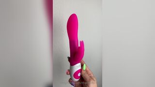 Therealbrittfit Trying Her New Sex Toy In Pussy Onlyfans Video