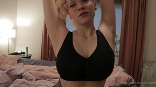 Amadani Takes Her Boobs Out And Shaking Them While Touching Onlyfans Video