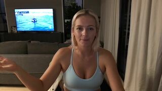 Laurenk Touching Round Tits In Tight Bra And Dildo Handjob On Stream Video