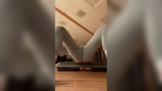 NalaFitness Spread her Legs While Doing Workout in Live Video