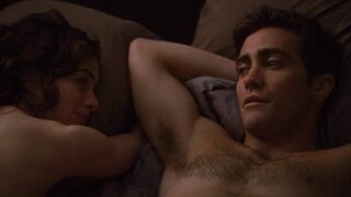 Sexy Anne Hathaway nude – Love and Other Drugs (2010)