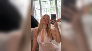 Lottie Moss Nude Spreading It Open Wide For You Onlyfans Video
