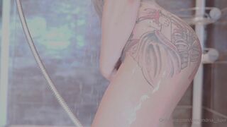 Amazing Alexandria Lux Sensualizing Her Sensual Body In The Bath