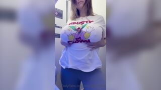 Fat Chick Boobs Drop and Dildo Fucking Compilation Video