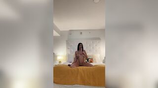 Camilla Araujo Sloppy Dildo Sucking In Mini Bikini And Rides Her Pussy With It Onlyfans Video