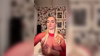 Lindseypelas Shows Her Massive Tits And Teasing Fans Video