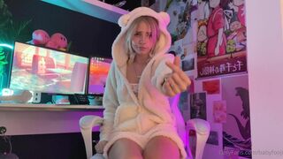 Babyfooji Teases Her Fans And Started Fingering Nasty Pussy While Naked Onlyfans Video