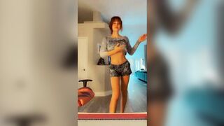 nakedbarbiedoll Shows her Curvy Tits While Dancing on Cam Onlyfans Video