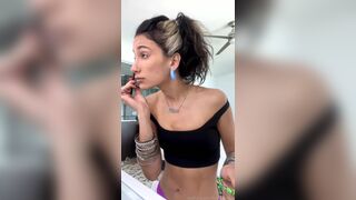 Lexythebaddie Shows Her Thong And Teasing Fans While Doing Makeup Onlyfans Video