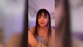 Luvcorgf Brunette Babe Talks to her Fans in Live Onlyfans Video