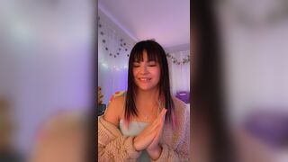 Luvcorgf Brunette Babe Talks to her Fans in Live Onlyfans Video
