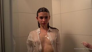 Sophie.xdt Adorable Hot Fucking Teen Nude shower leaked video