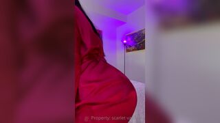 Scarlet Silva Takes Off her Cloths to Shows Booty and Pussy on Cam Onlyfans Video