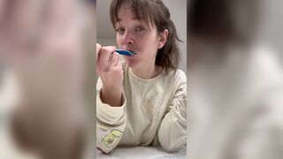 Emily Lynne Babe Shows off her Curvy Big ass On Cam While She Brushes teeth Video