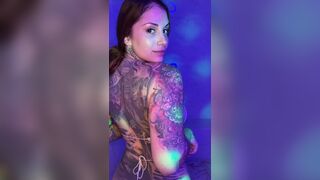Giuliana Cabrazia Wild tattooed Babe Shaking Big Curvy Booty an Teasing Juicy Boobs Video