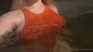 Sierralisabeth Squeezing her Massive Tits While Wearing Tight Swim Suit Onlyfans Video
