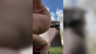 Laurenelizabeth Masturbating Pussy On Cam Outdoor Onlyfans Video